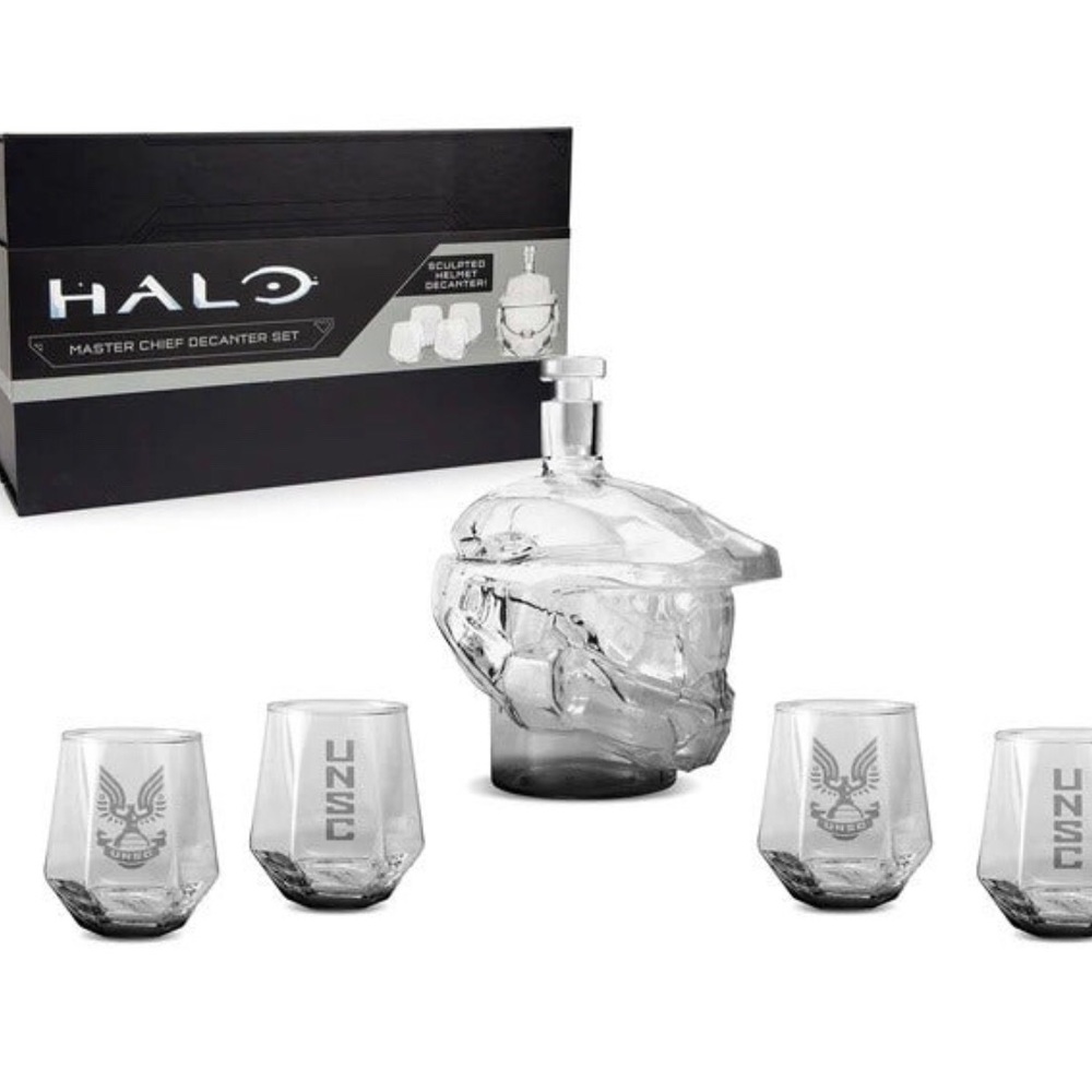 HALO INFINITE MASTER CHIEF HELMET 6-PIECE WHISKEY DECANTER SET WITH GLASSES